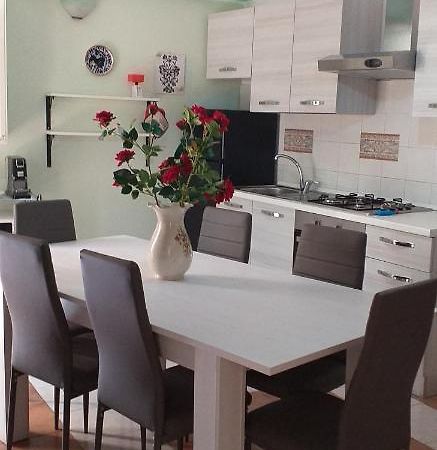 Appartamento Claudia Roccalumera Ngoại thất bức ảnh